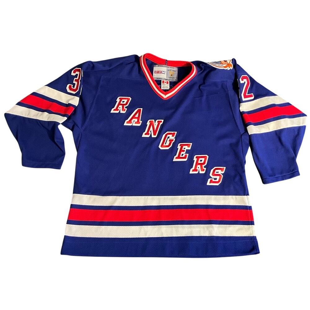 Stephane Matteau #32 Large New York Rangers CCM Jersey with Stanley Cup Patch